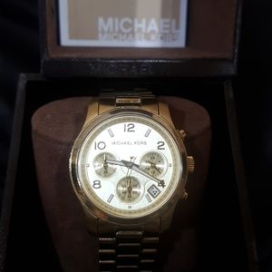💥Sale💥Michael Kors Gold/ Stainless Steel